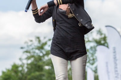 Slongs Dievanongs @ Popeiland 2014, picture 9, photographed by Guy Danneels - FrontView Magazine