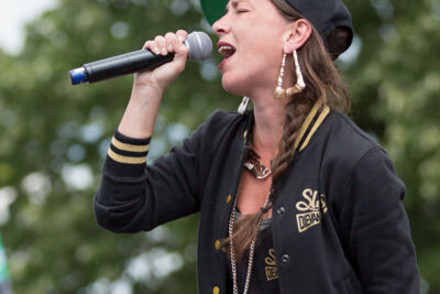 Slongs Dievanongs @ Popeiland 2014, picture 37, photographed by Guy Danneels - FrontView Magazine