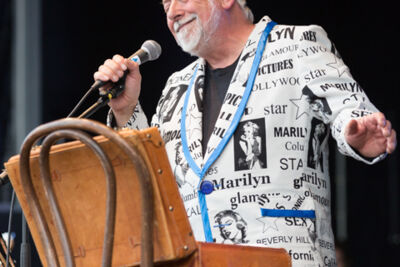 Urbanus en de Fanfaar @ Popeiland 2014, picture 26, photographed by Guy Danneels - FrontView Magazine