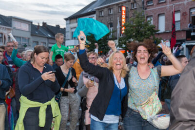 Sfeer & Publieksfoto's @ Kanaalfeesten Dag 1 - Willebroek, foto 94, foto's door Guy Danneels - FrontView Magazine