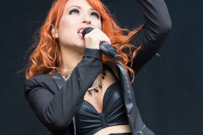 2 Fabiola @ Kanaalfeesten Dag 2 - Willebroek, picture 5, photographed by Guy Danneels - FrontView Magazine