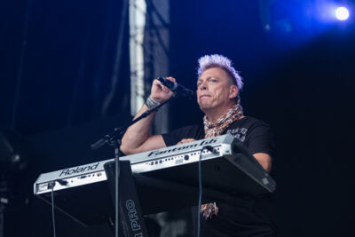 2 Fabiola @ Kanaalfeesten Dag 2 - Willebroek, picture 12, photographed by Guy Danneels - FrontView Magazine
