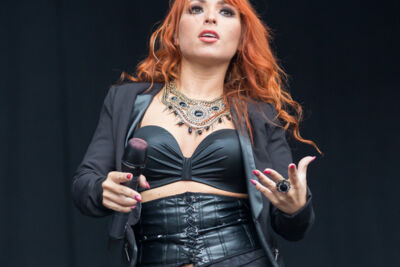 2 Fabiola @ Kanaalfeesten Dag 2 - Willebroek, picture 15, photographed by Guy Danneels - FrontView Magazine