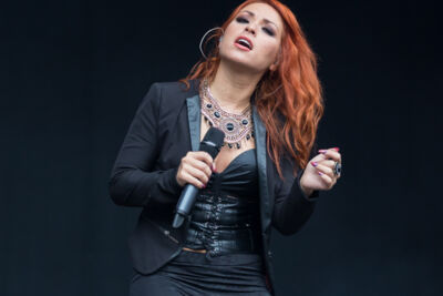 2 Fabiola @ Kanaalfeesten Dag 2 - Willebroek, picture 16, photographed by Guy Danneels - FrontView Magazine