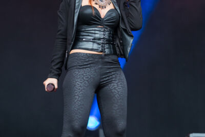 2 Fabiola @ Kanaalfeesten Dag 2 - Willebroek, picture 52, photographed by Guy Danneels - FrontView Magazine