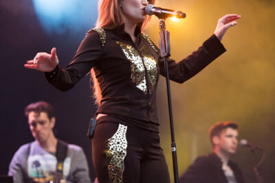 Nadine @ Kanaalfeesten Dag 2 - Willebroek, foto 4, foto's door Guy Danneels - FrontView Magazine