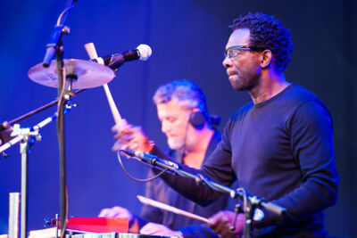 Buscemi @ Marktrock Dendermonde, foto 6, foto's door Davy Vissers - FrontView Magazine