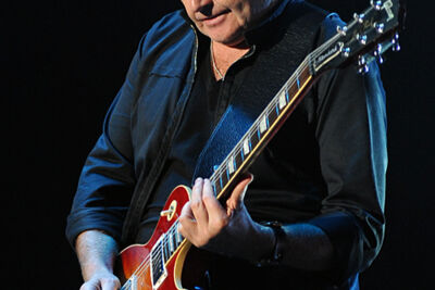 Simple Minds @ Bospop, foto 10, foto's door Paul Nouwen - FrontView Magazine