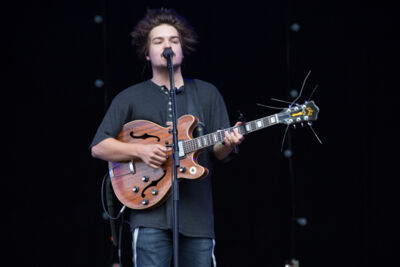 Milky Chance @ Les Ardentes, picture 7, photographed by FrontView Magazine