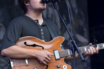 Milky Chance @ Les Ardentes, picture 10, photographed by FrontView Magazine