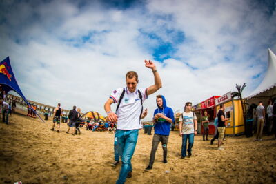Beachland 2014 @ Strand Blankenberge, picture 1, photographed by sven dullaert - FrontView Magazine