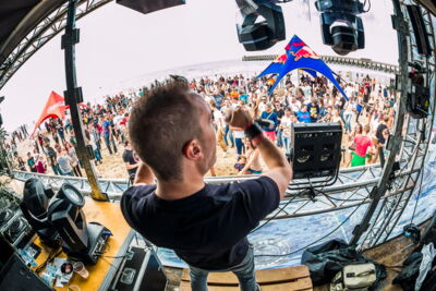 Beachland 2014 @ Strand Blankenberge, picture 7, photographed by sven dullaert - FrontView Magazine