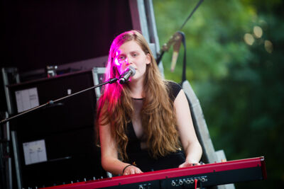 Billie Leyers @ Palm Parkies Kapellen, picture 14, photographed by FrontView Magazine