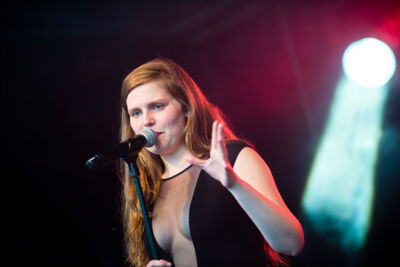 Billie Leyers @ Palm Parkies Kapellen, picture 34, photographed by FrontView Magazine