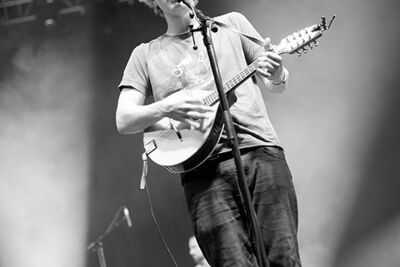 Johnny Flynn & The Sussex Wit @ Dour Festival 2014, picture 6, photographed by Magali Decamps - FrontView Magazine