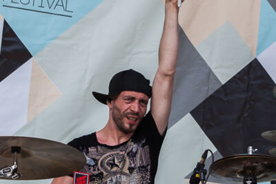 Skip The Use @ Dour 2014, picture 1, photographed by Dorien Goetschalckx - FrontView Magazine