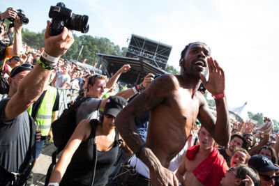 Skip The Use @ Dour 2014, picture 6, photographed by Dorien Goetschalckx - FrontView Magazine