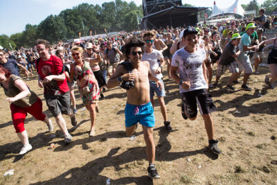 Skip The Use @ Dour 2014, picture 11, photographed by Dorien Goetschalckx - FrontView Magazine