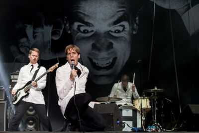 The Hives @ Dour 2014, picture 2, photographed by Dorien Goetschalckx - FrontView Magazine