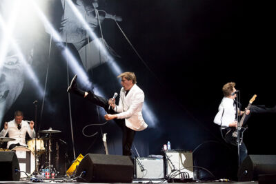 The Hives @ Dour 2014, picture 7, photographed by Dorien Goetschalckx - FrontView Magazine