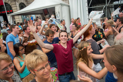 Vlaanderen zingt 2014 @ Gentse Feesten - Sint Baafsplein, picture 7, photographed by Dimitri Vanlommel - FrontView Magazine