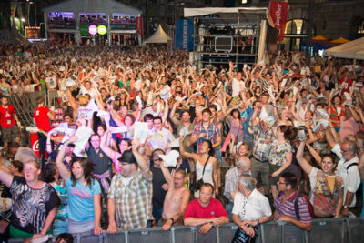 Vlaanderen zingt 2014 @ Gentse Feesten - Sint Baafsplein, picture 97, photographed by Dimitri Vanlommel - FrontView Magazine