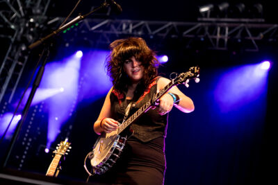 Lisa Leblanc @ Dour 2014, picture 12, photographed by Dorien Goetschalckx - FrontView Magazine