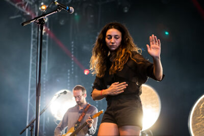 Intergalactic Lovers @ Dour 2014, picture 17, photographed by Dorien Goetschalckx - FrontView Magazine