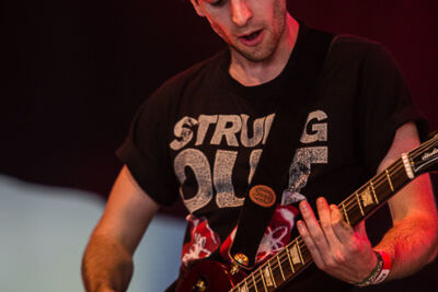 Orange Apple @ Puurs Live 2014, picture 7, photographed by Edwin Houdevelt - FrontView Magazine