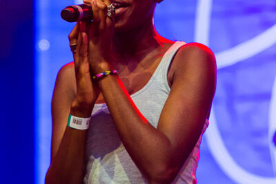 Coely @ Puurs Live 2014, picture 7, photographed by Edwin Houdevelt - FrontView Magazine