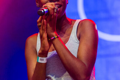 Coely @ Puurs Live 2014, picture 10, photographed by Edwin Houdevelt - FrontView Magazine