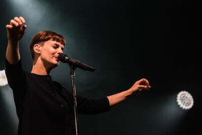Hooverphonic @ Puurs Live 2014, picture 27, photographed by Edwin Houdevelt - FrontView Magazine