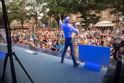 Wim Leys & @ fundum @ Vlaanderen Zingt Bornem, picture 38, photographed by Dimitri Vanlommel - FrontView Magazine