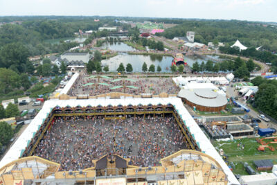 Tomorrowland sfeerbeelden & publieksfoto's 28 juni - deel 1, picture 62, photographed by Youri Vanlommel - FrontView Magazine
