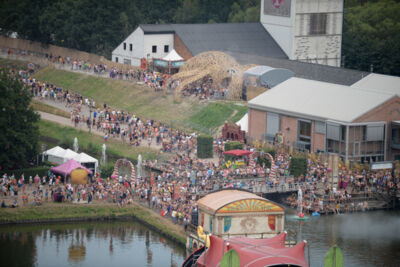 Tomorrowland sfeerbeelden & publieksfoto's 28 juni - deel 1, picture 64, photographed by Youri Vanlommel - FrontView Magazine