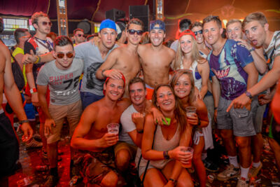 Tomorrowland sfeerbeelden & publieksfoto's 28 juni - deel 1, picture 70, photographed by Youri Vanlommel - FrontView Magazine