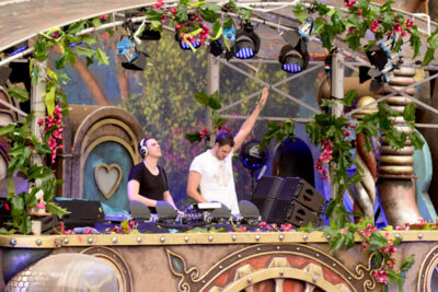 Tomorrowland sfeerbeelden & publieksfoto's 28 juni - deel 1, picture 95, photographed by Youri Vanlommel - FrontView Magazine