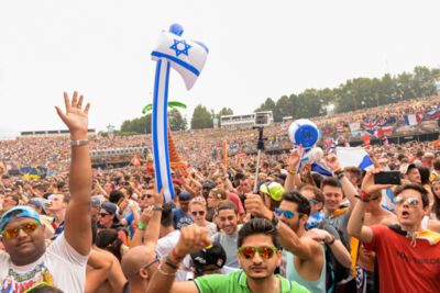 Tomorrowland sfeerbeelden & publieksfoto's 28 juni - deel 1, picture 105, photographed by Youri Vanlommel - FrontView Magazine
