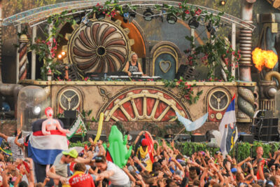 Tomorrowland sfeerbeelden & publieksfoto's 28 juni - deel 2, picture 19, photographed by Youri Vanlommel - FrontView Magazine