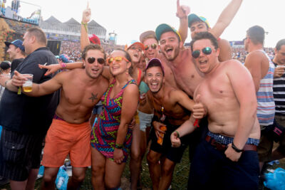 Tomorrowland sfeerbeelden & publieksfoto's 28 juni - deel 2, picture 32, photographed by Youri Vanlommel - FrontView Magazine