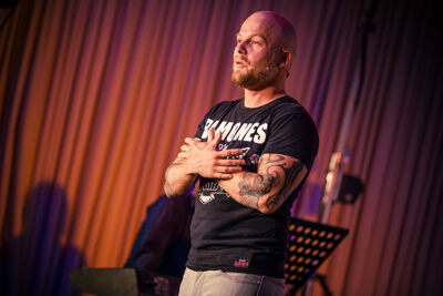 Marco Roelofs @ M-idzomer 2014, picture 10, photographed by Elke Briers - FrontView Magazine