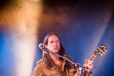 Joan As Police Woman @ M-idzomer 2014, picture 11, photographed by Elke Briers - FrontView Magazine