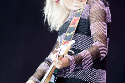 Nina Nesbitt @ Suikerrock 2014, picture 1, photographed by Koen Rondelez - FrontView Magazine