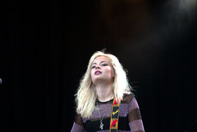 Nina Nesbitt @ Suikerrock 2014, picture 7, photographed by Koen Rondelez - FrontView Magazine
