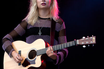Nina Nesbitt @ Suikerrock 2014, picture 14, photographed by Koen Rondelez - FrontView Magazine