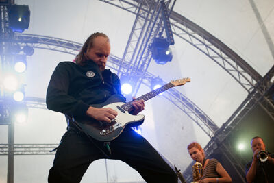 Admiral Freebee @ Ronquières Festival 2014, picture 5, photographed by Magali Decamps - FrontView Magazine