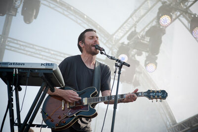 Birdpen @ Ronquières Festival 2014, picture 3, photographed by Magali Decamps - FrontView Magazine