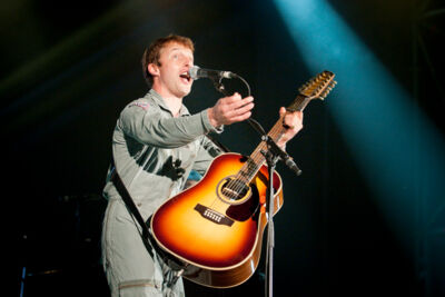James Blunt @ Dranouter 2014, picture 20, photographed by Devid Camerlynck - FrontView Magazine