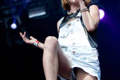 Slongs Dievanongs @ Suikerrock 2014, picture 15, photographed by Koen Rondelez - FrontView Magazine