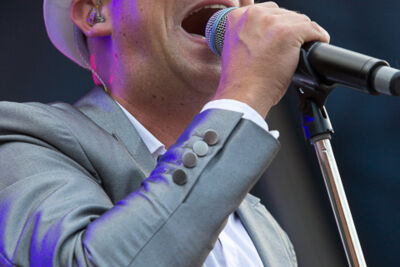Wim Leys & @ fundum @ Antwerpen Zingt, picture 2, photographed by Steven Stausens - FrontView Magazine